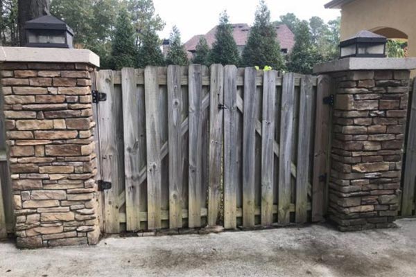 Deck and Fench Washing Services Company 2